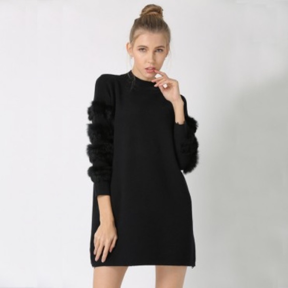 Knitted sweater dress with rabbit fur trims